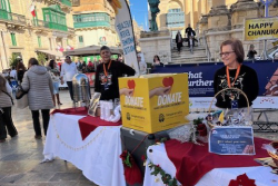 An image of the fundraising in support of Hospice Care. 